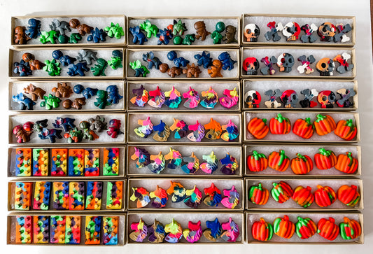 Rainbow Crayons ~ Your choice of Dinosaurs, Building bricks, Unicorns, Skull & Bones or Pumpkins